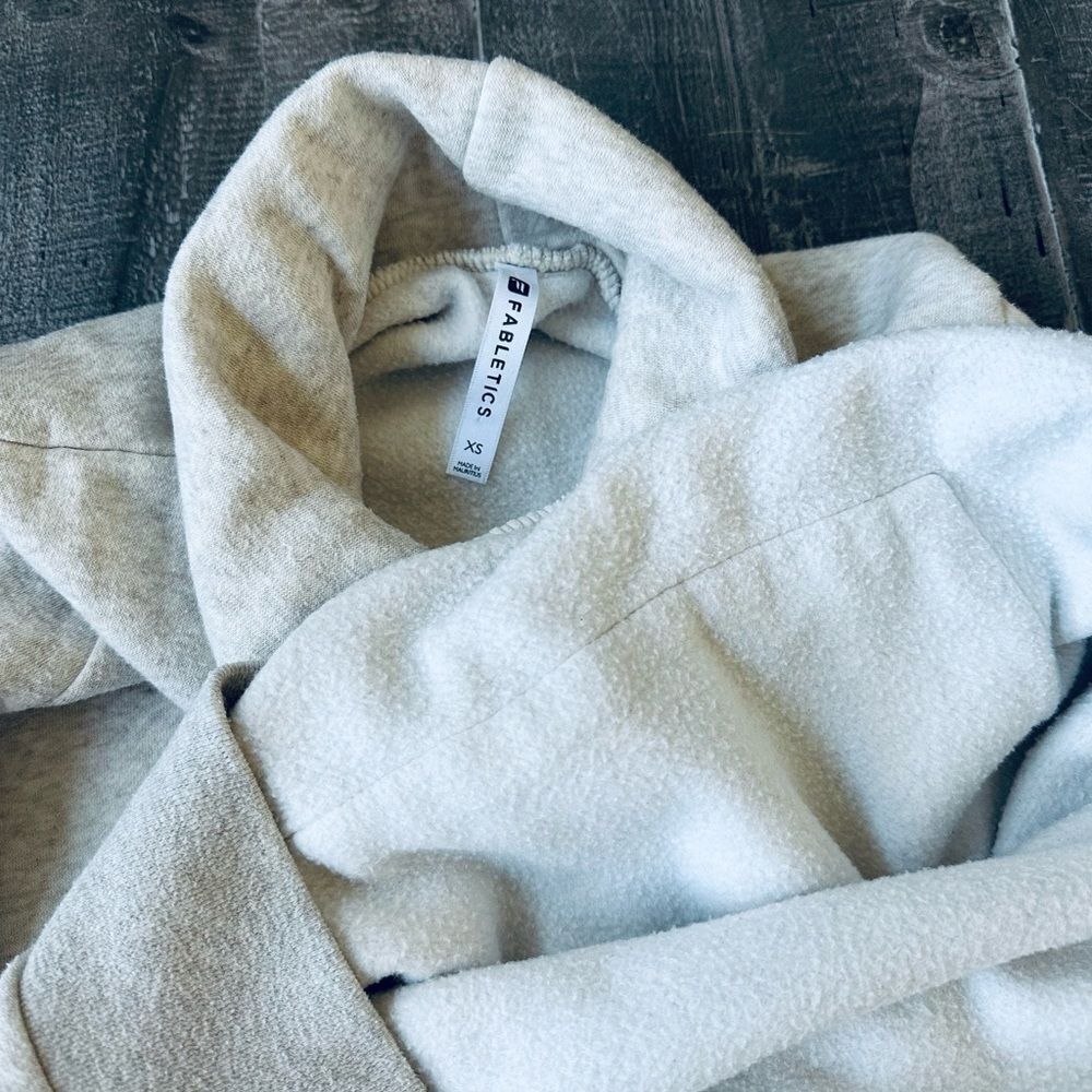 Fabletics Pullover Mock Neck Long Sweatshirt Xs - image 4